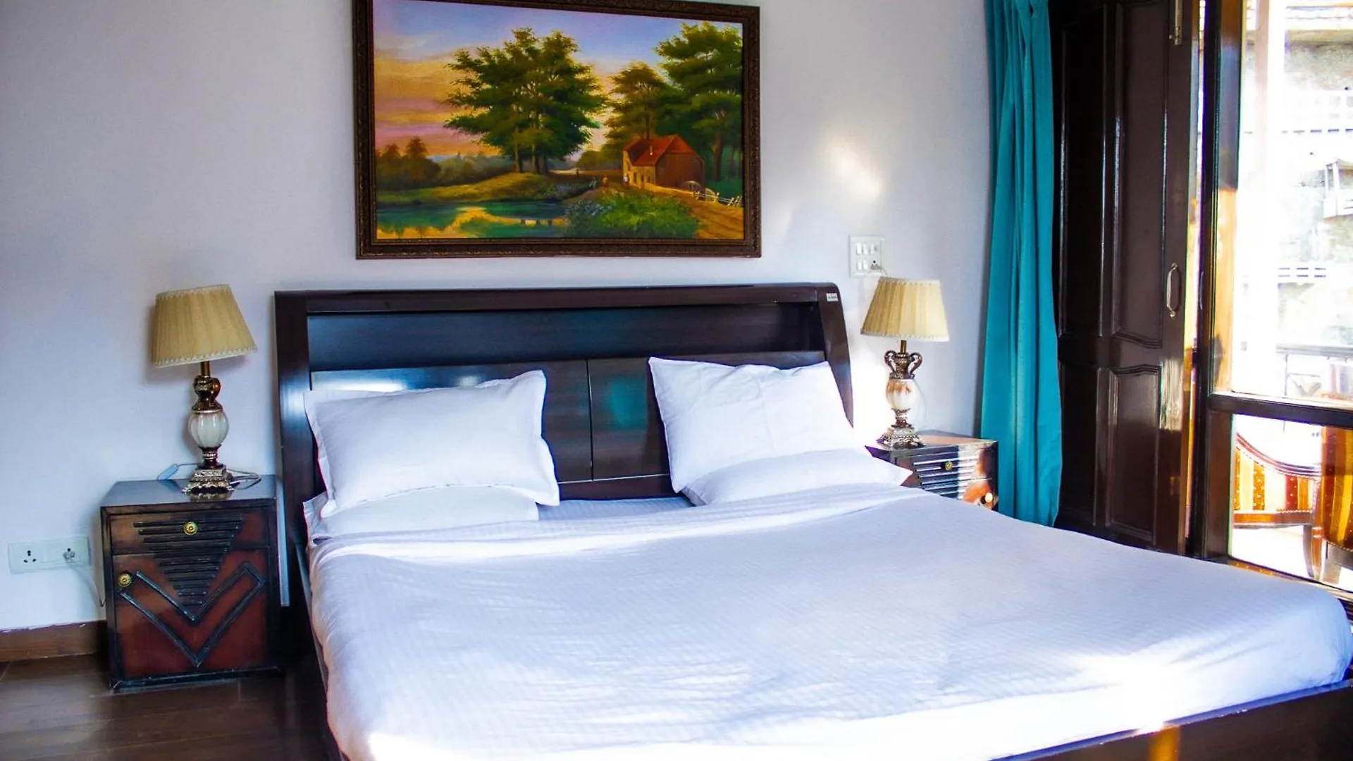Whispering Pines Villa Shimla 0*,  India